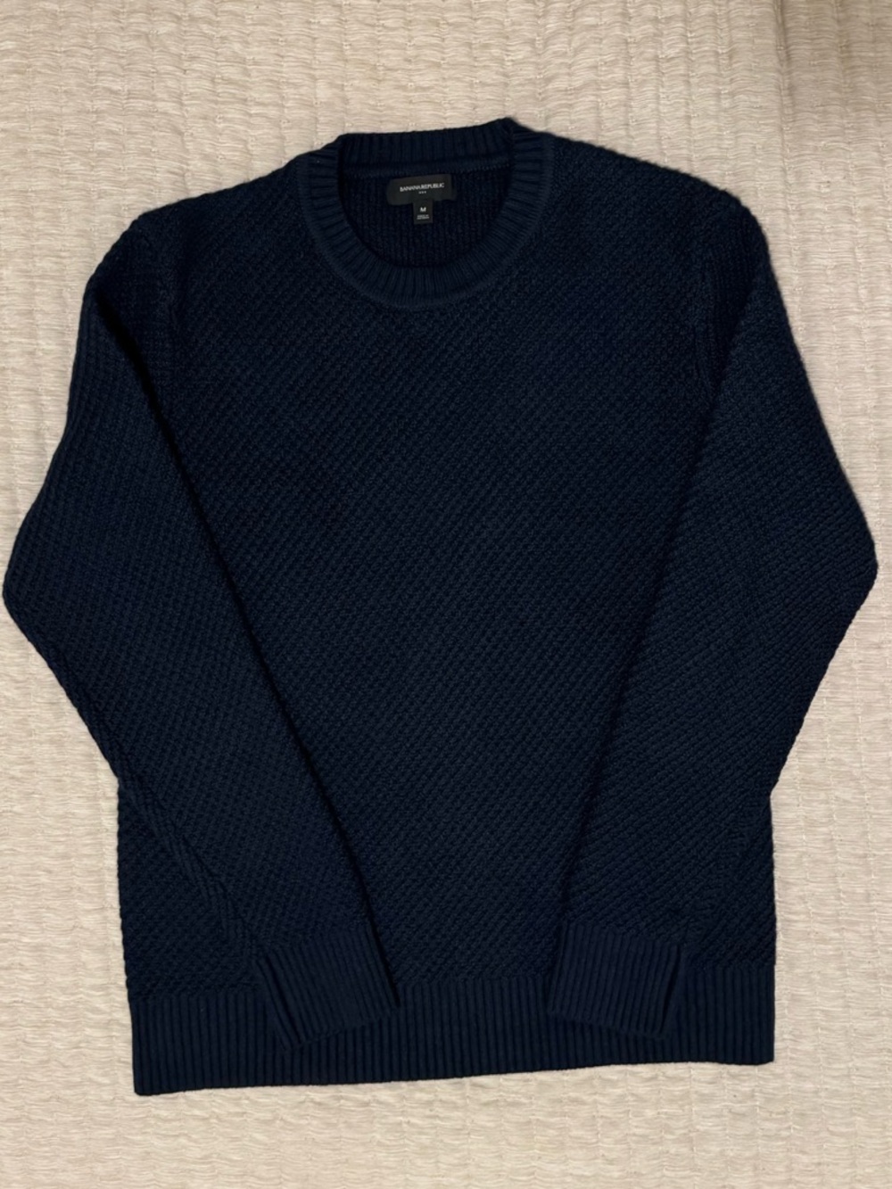 Banana Republic Men's Navy Textured Crewneck Sweater